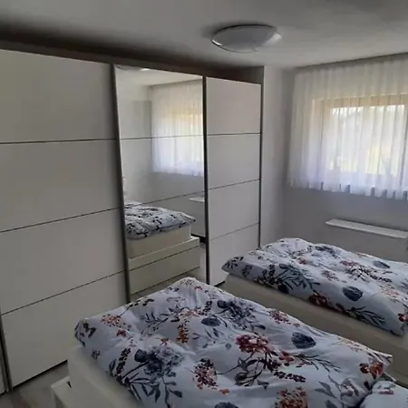 아파트 Ferienwohnung Kuessaberg